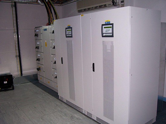  Hệ thống nguồn dự phòng cho nhà máy 